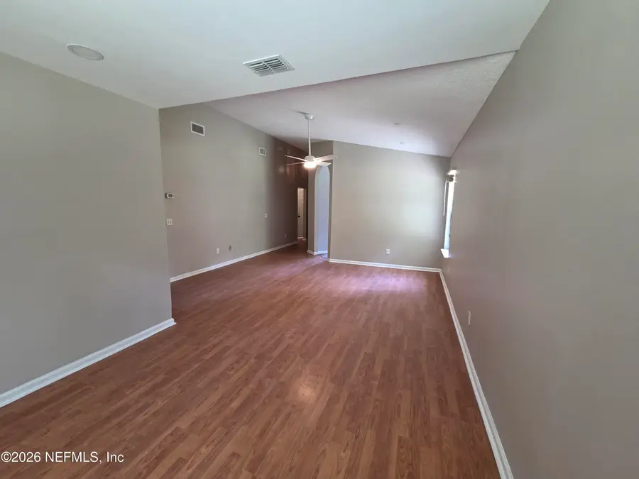 612 S Vermont Avenue, Green Cove Springs, FL 32043 - #2