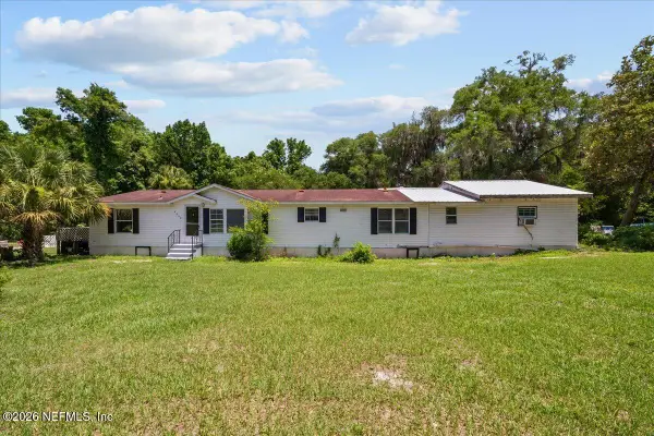 4065 Silver Lake Drive, Palatka, FL 32177