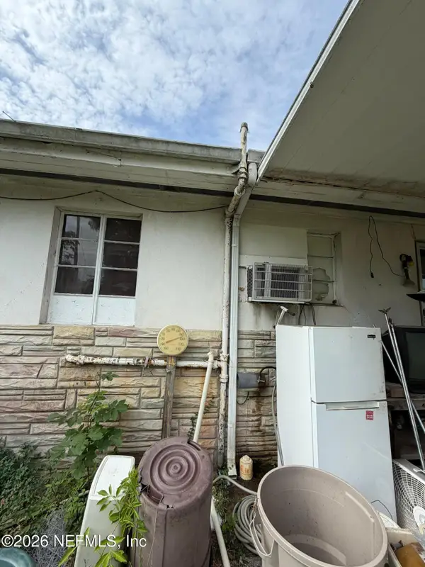 5303 Sunderland, Jacksonville, FL 32210
