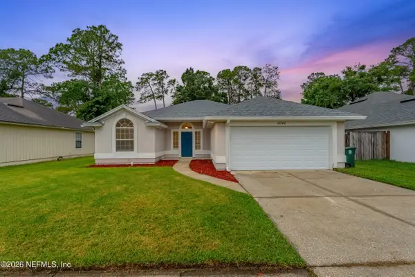10742 Orchard Walk W Place, Jacksonville, FL 32257