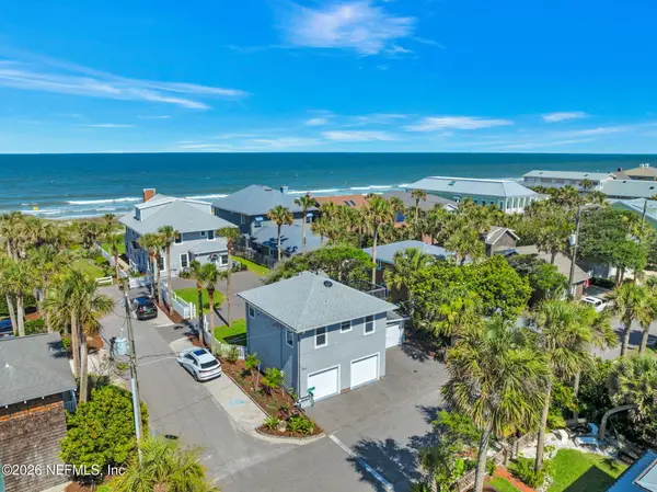 42 3rd Street, Atlantic Beach, FL 32233