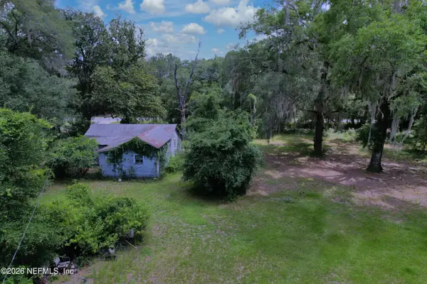 111 Savel Road, Florahome, FL 32140