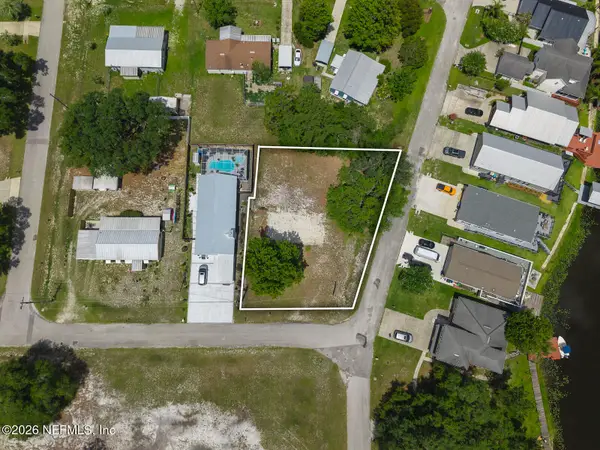 1305 2nd Avenue, Welaka, FL 32189