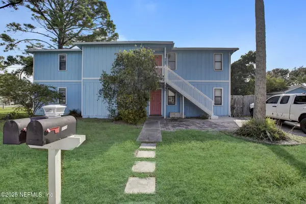 725 7th S Avenue, Jacksonville Beach, FL 32250