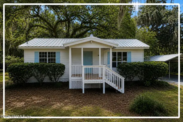808 County Road 20a, Hawthorne, FL 32640