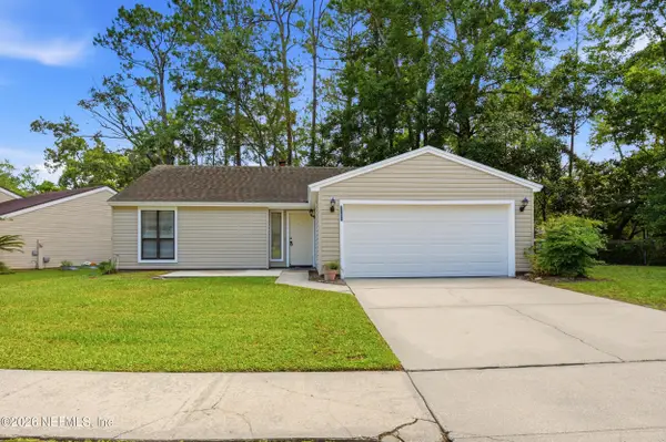 3839 Arrow Lakes S Drive, Jacksonville, FL 32257
