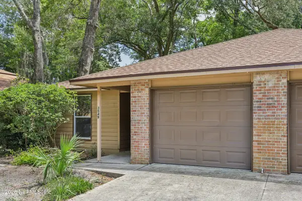 3549 Colony Cove W Trail, Jacksonville, FL 32277