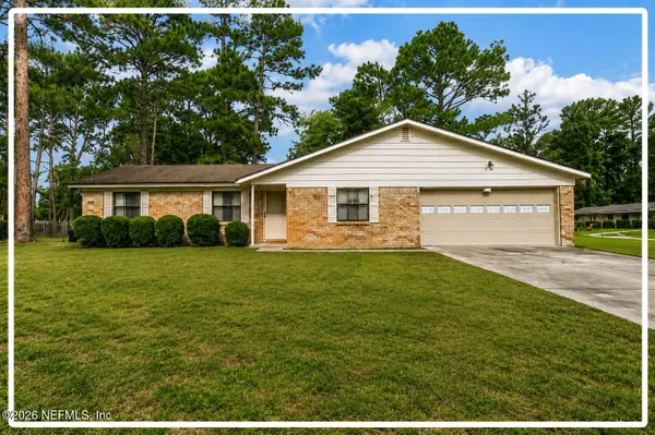 298 Pearwood E Circle, Middleburg, FL 32068
