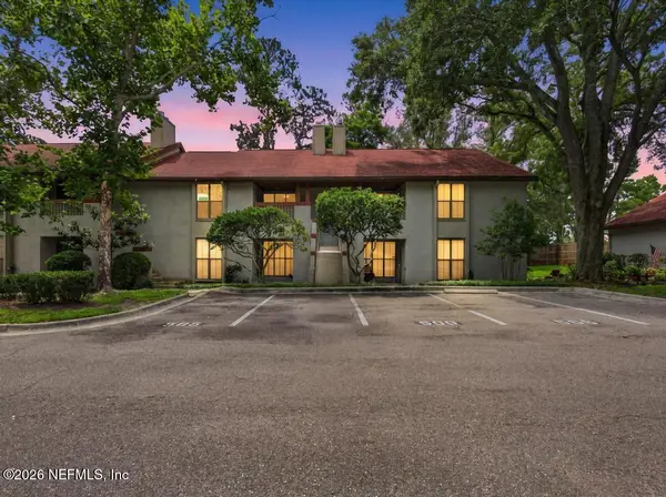 506 Clubhouse Court, Jacksonville, FL 32256
