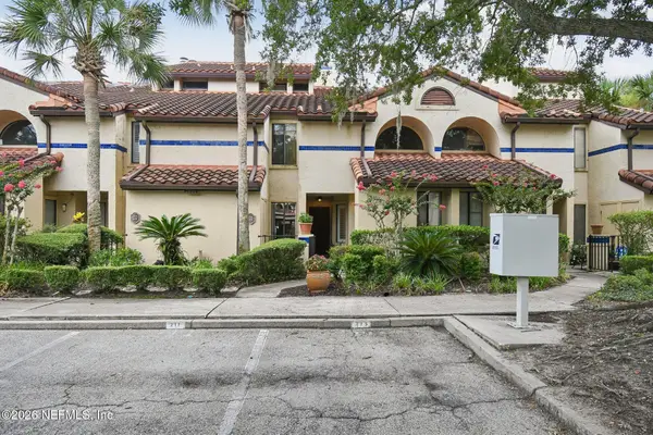3809 Lavista Circle #210, Jacksonville, FL 32217