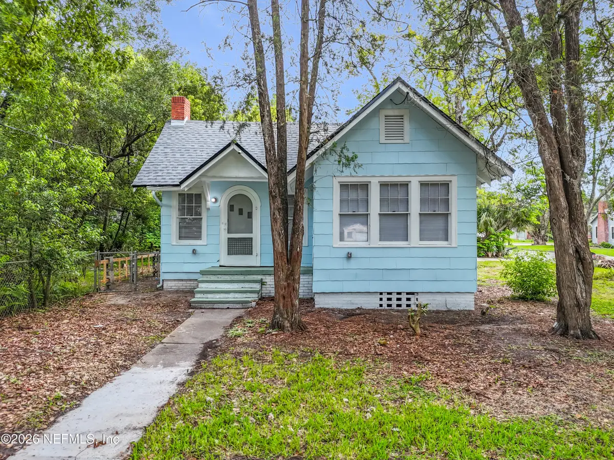 153 E 43rd E Street, Jacksonville, FL 32208 - #1