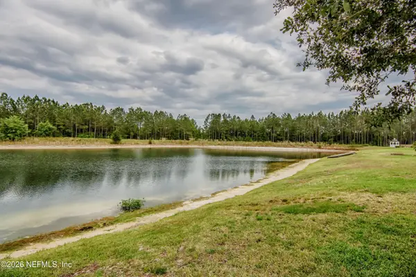 584 Chestwood Chase Drive, Orange Park, FL 32065