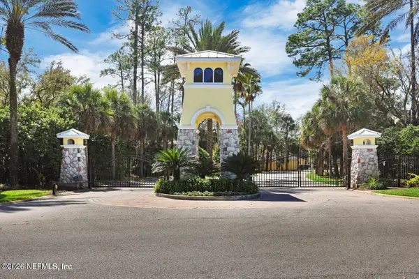 1800 The Greens Way #1302, Jacksonville Beach, FL 32250