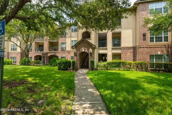 7800 Point Meadows Drive #134, Jacksonville, FL 32256
