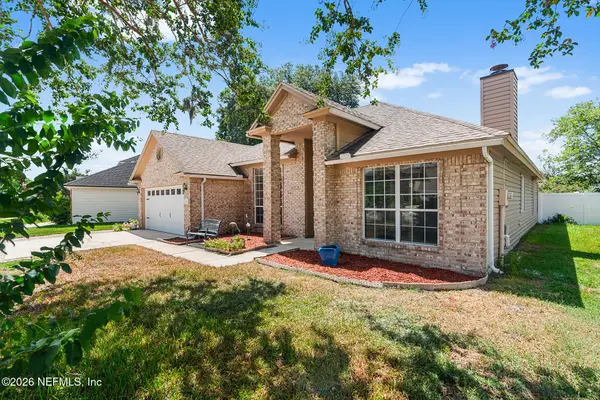 5266 Chestnut Lake Drive, Jacksonville, FL 32258