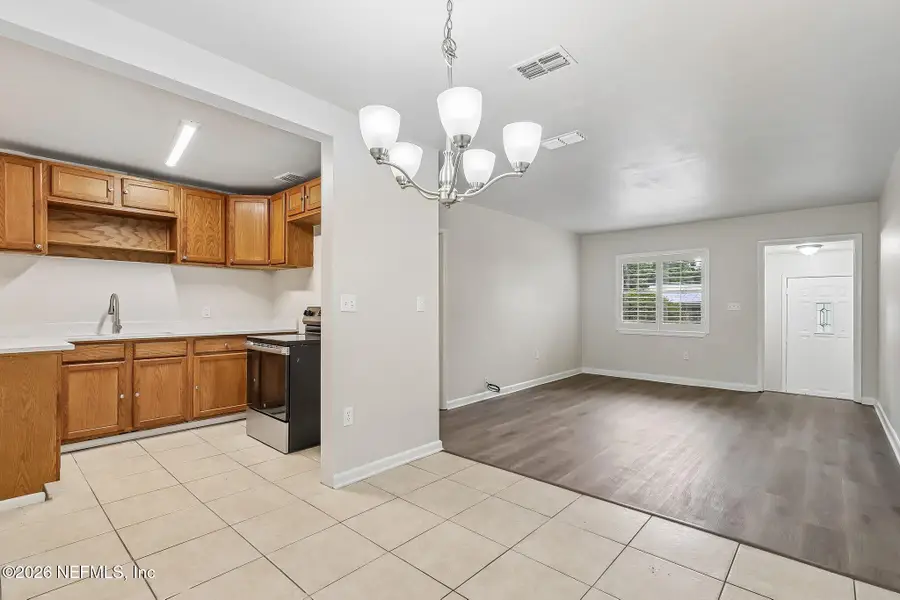 8370 Brackridge S Boulevard, Jacksonville, FL 32216 - #3