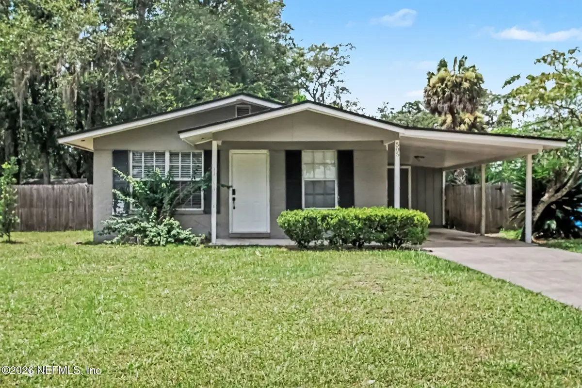 505 N Vermont Avenue, Green Cove Springs, FL 32043 - #1