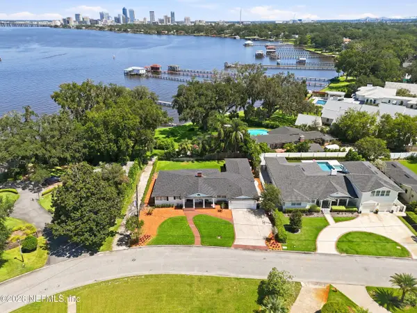 833 Waterman N Road, Jacksonville, FL 32207