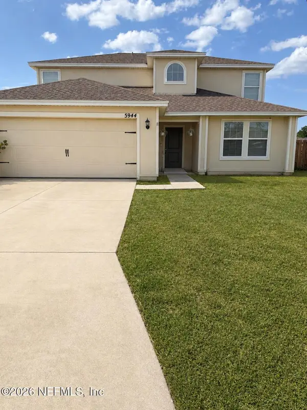 5944 Crosby Lake E Way, Macclenny, FL 32063
