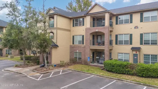 7800 Point Meadows Drive #737, Jacksonville, FL 32256