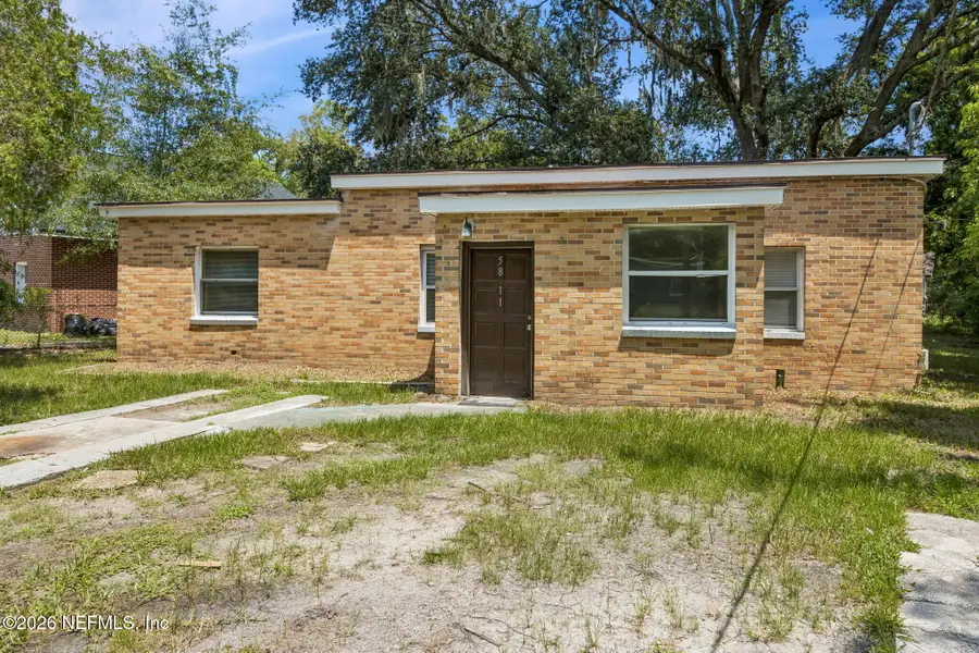 5811 Hollyhock Road, Jacksonville, FL 32209 - #2