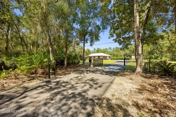 100 Whitney Street, Satsuma, FL 32189