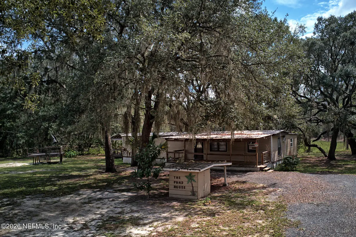 203 Pond Circle, Interlachen, FL 32148 - #1