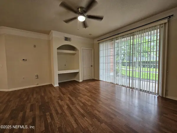 8550 Touchton Road #218, Jacksonville, FL 32216