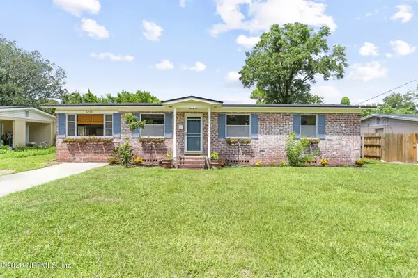 6235 Pine Summit Drive, Jacksonville, FL 32211