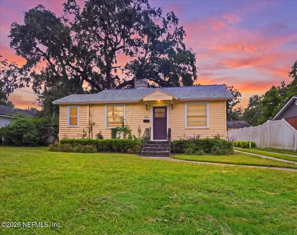 1766 Greenridge Road, Jacksonville, FL 32207