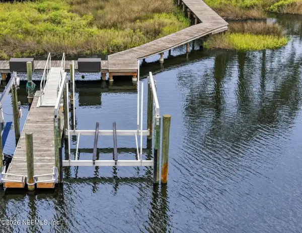 3359 Lighthouse Point Lane, Jacksonville, FL 32250