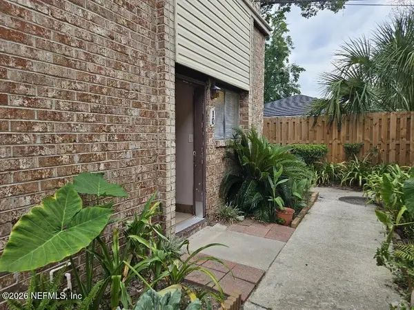 1200 Bretta St #10, Jacksonville, FL 32211