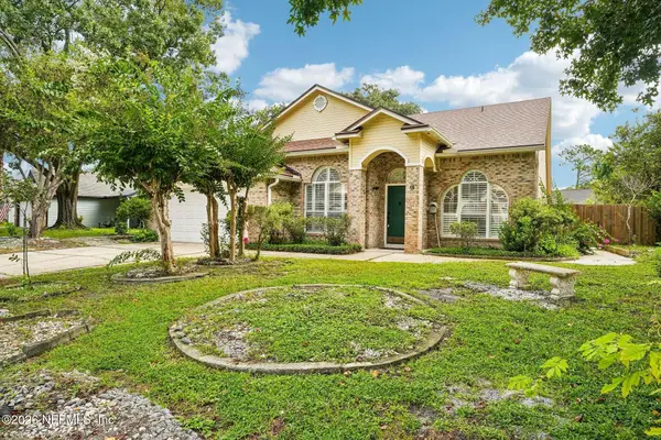 2163 St Martins W Drive, Jacksonville, FL 32246