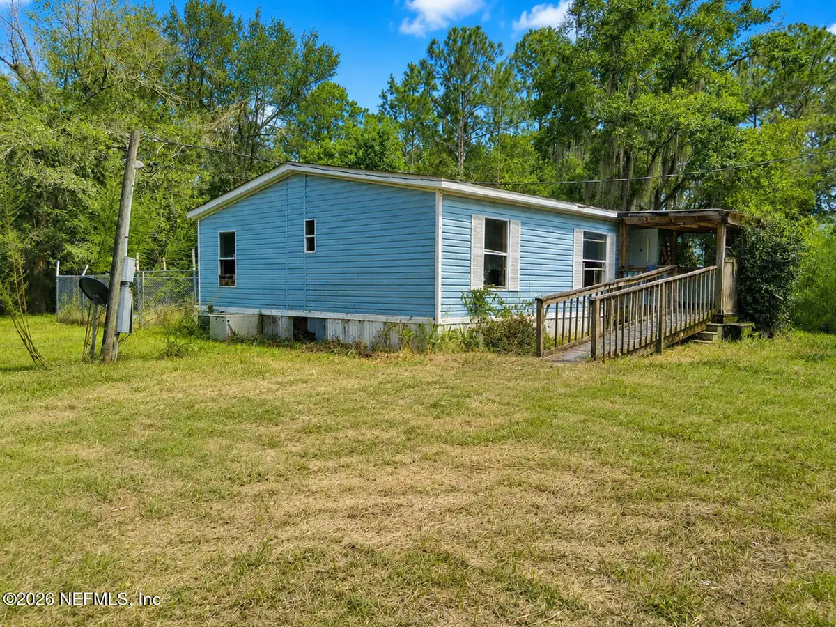 106 Lake Shore Road, Interlachen, FL 32148 - #1