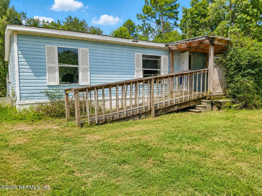 106 Lake Shore Road, Interlachen, FL 32148 - #2