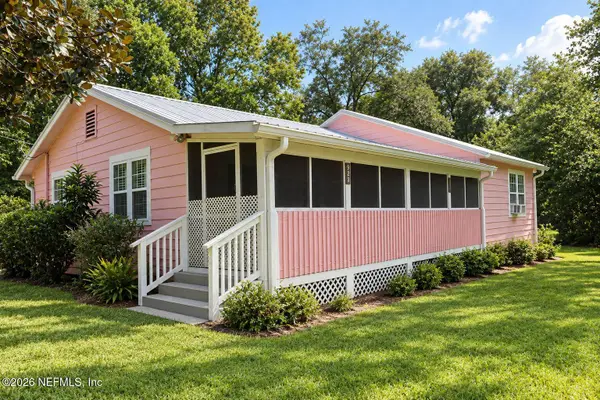 8231 Swan Lake Road, Melrose, FL 32666