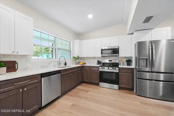 6801 Gaillardia S Road, Jacksonville, FL 32211