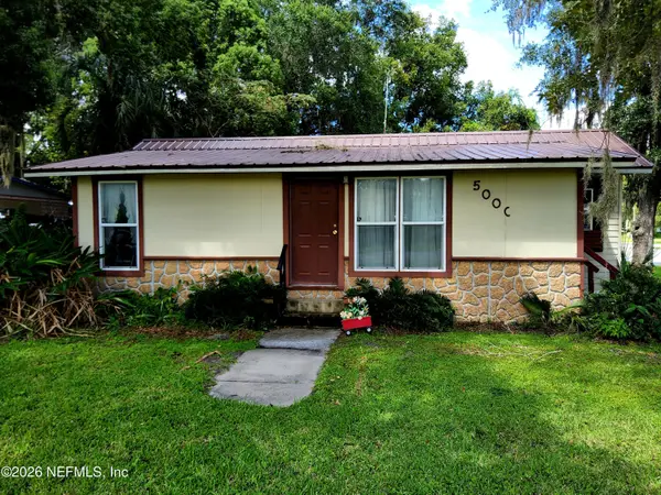 5000 Elm Street, Welaka, FL 32193