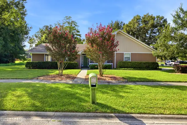 3362 Chrsyler Drive, Jacksonville, FL 32257