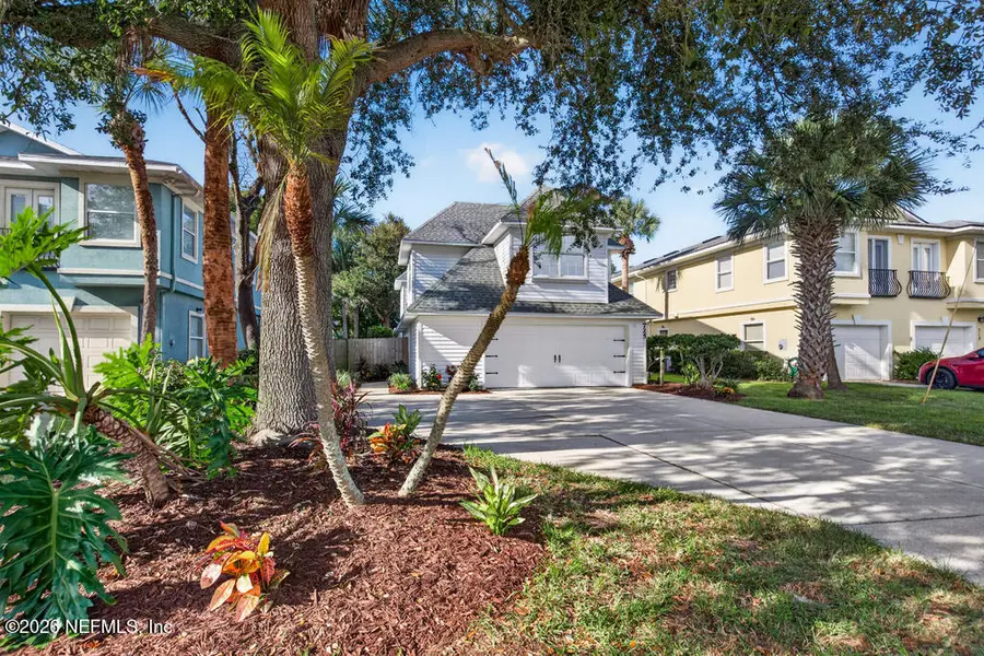 725 11th S Avenue, Jacksonville Beach, FL 32250 - #2
