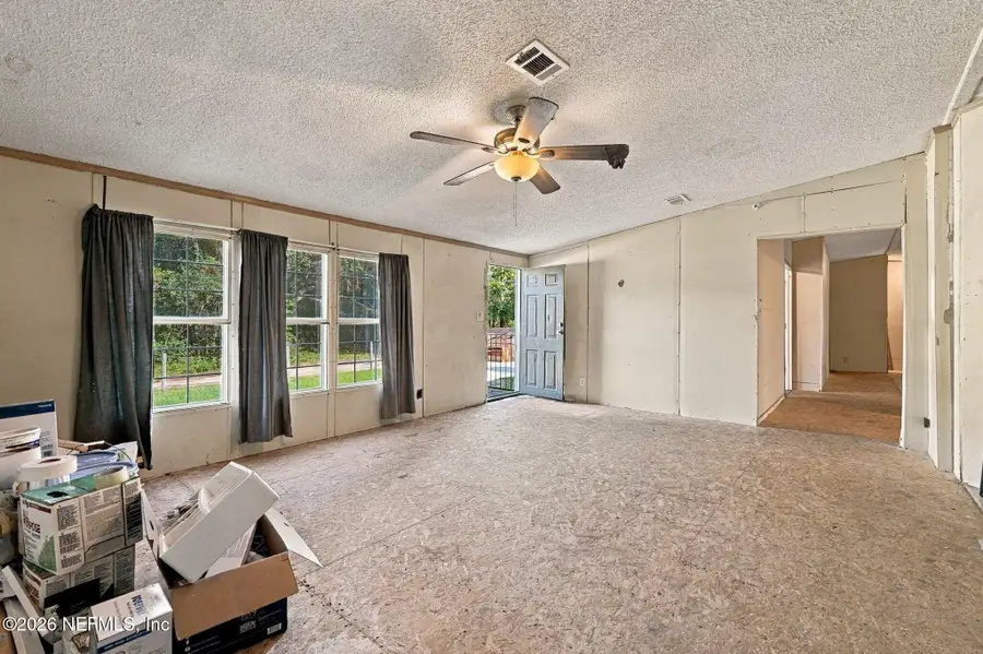 254 7th Se Avenue, Interlachen, FL 32148 - #3