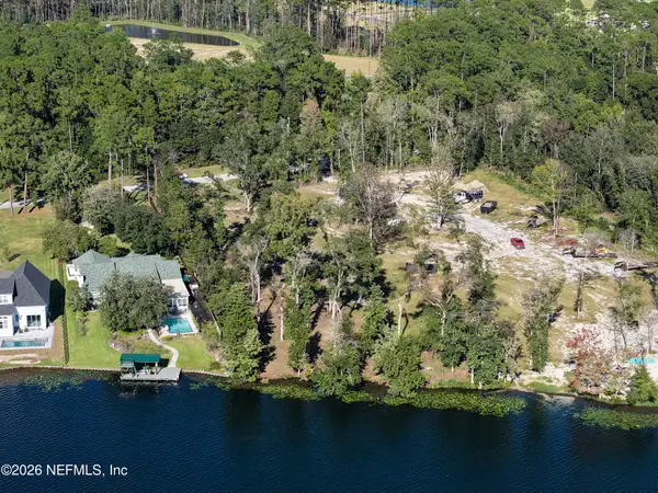 246 Lake Asbury Drive, Green Cove Springs, FL 32043