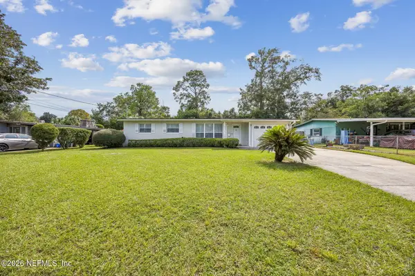 7820 Chateau S Drive, Jacksonville, FL 32221