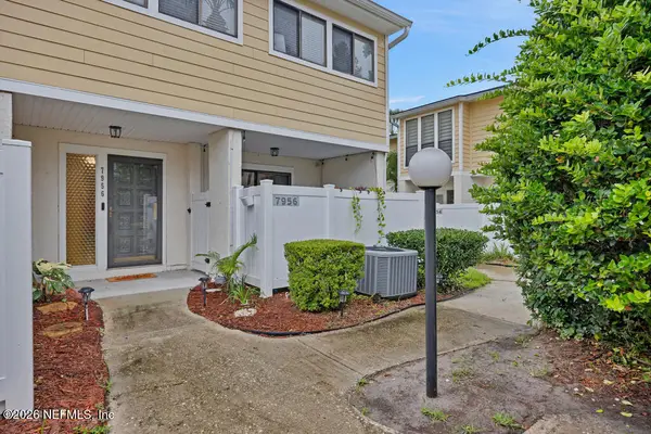 7956 Los Robles Court #7956, Jacksonville, FL 32256