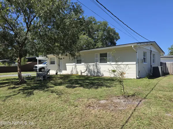 8027 Lourdes S Drive, Jacksonville, FL 32210