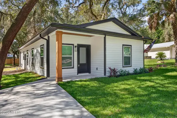 13 Nelsons Point Road, Keystone Heights, FL 32656