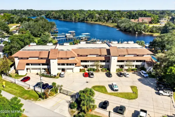 1307 River Hills E Circle #17, Jacksonville, FL 32211