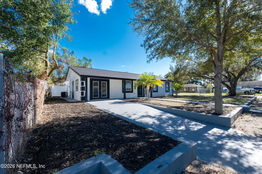 5248 King Street, Zephyrhills, FL 33542 - #2
