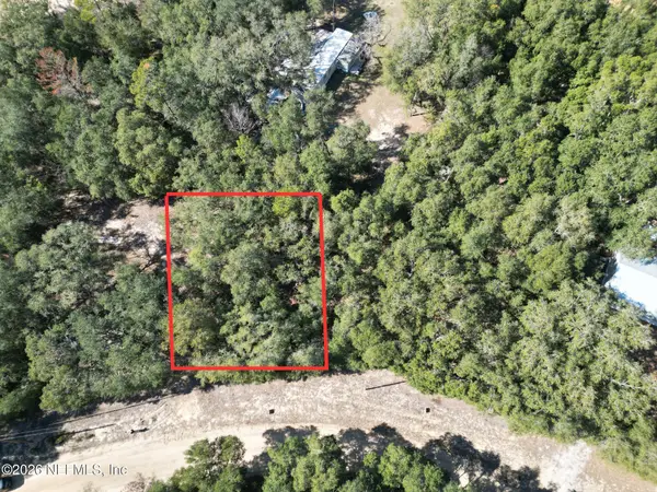 217 Lake Lucy Crescent, Interlachen, FL 32148