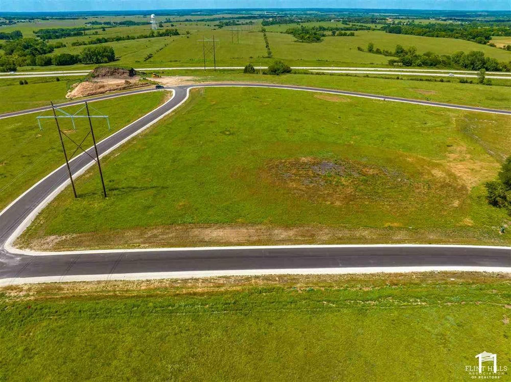 14585 Wildwood Circle, Wamego, KS 66547 ERA